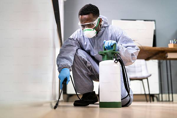 Décideur acquéreur distributeur biocides
